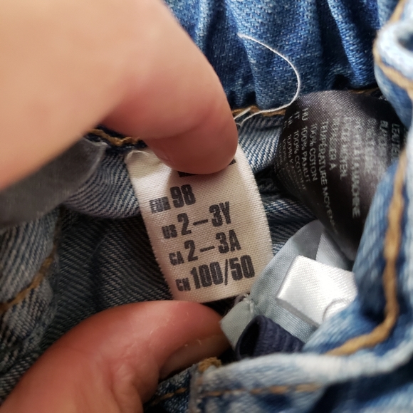 Boy's jeans/ shorts - Picture 4 of 7